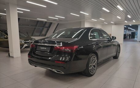 Mercedes-Benz E-Класс, 2021 год, 4 700 000 рублей, 2 фотография