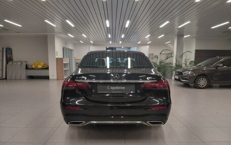 Mercedes-Benz E-Класс, 2021 год, 4 700 000 рублей, 4 фотография