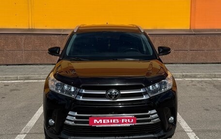 Toyota Highlander III, 2017 год, 3 150 000 рублей, 5 фотография