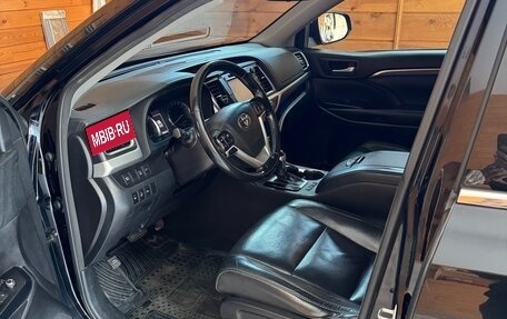 Toyota Highlander III, 2017 год, 3 150 000 рублей, 12 фотография