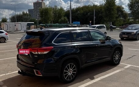 Toyota Highlander III, 2017 год, 3 150 000 рублей, 8 фотография