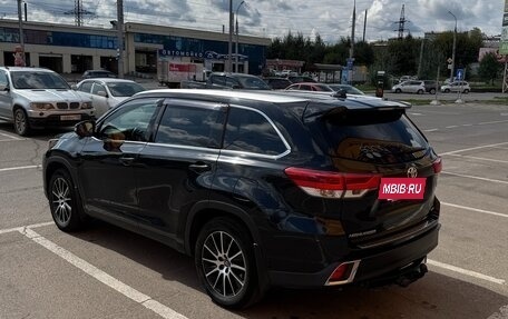 Toyota Highlander III, 2017 год, 3 150 000 рублей, 9 фотография