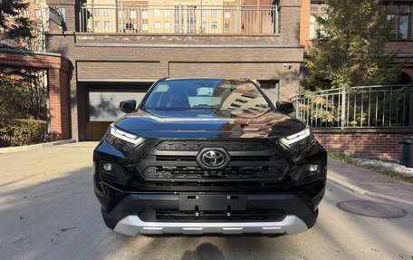 Toyota RAV4, 2025 год, 3 830 000 рублей, 7 фотография