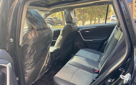 Toyota RAV4, 2025 год, 3 830 000 рублей, 14 фотография