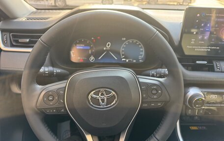 Toyota RAV4, 2025 год, 3 830 000 рублей, 18 фотография