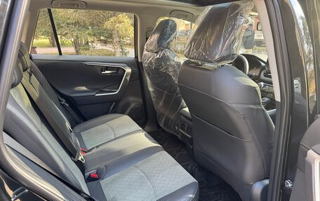 Toyota RAV4, 2025 год, 3 830 000 рублей, 13 фотография