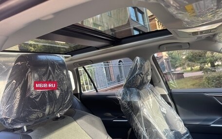 Toyota RAV4, 2025 год, 3 830 000 рублей, 12 фотография