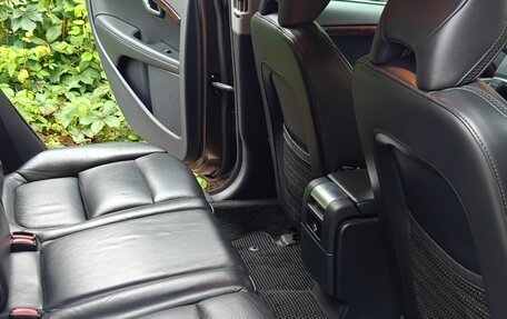 Volvo XC70 II рестайлинг, 2013 год, 1 370 000 рублей, 24 фотография