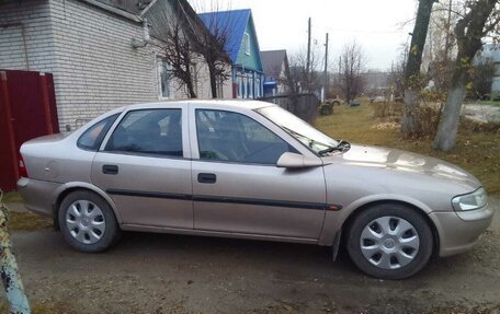 Opel Vectra B рестайлинг, 1998 год, 200 000 рублей, 2 фотография