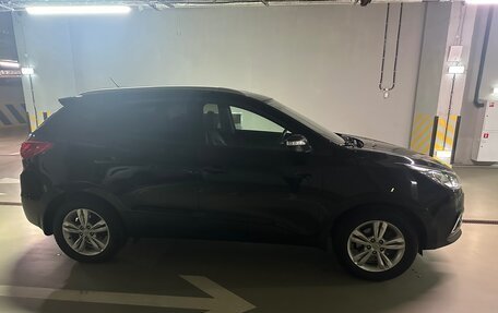 Hyundai ix35 I рестайлинг, 2011 год, 950 000 рублей, 2 фотография