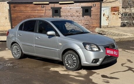KIA Rio II, 2010 год, 355 000 рублей, 3 фотография
