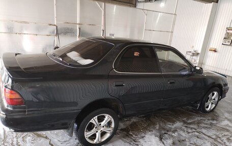 Toyota Vista, 1992 год, 230 000 рублей, 2 фотография