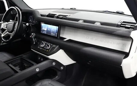 Land Rover Defender II, 2022 год, 7 000 000 рублей, 23 фотография