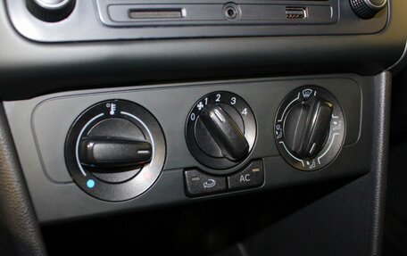 Volkswagen Polo VI (EU Market), 2014 год, 987 000 рублей, 13 фотография