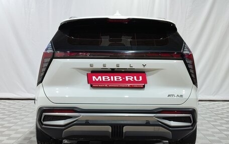 Geely Atlas, 2024 год, 2 700 000 рублей, 6 фотография