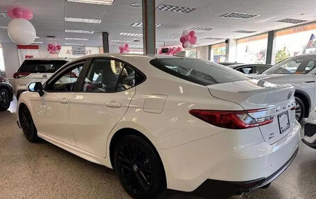 Toyota Camry, 2025 год, 3 600 000 рублей, 3 фотография