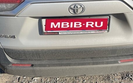 Toyota RAV4, 2022 год, 3 700 000 рублей, 1 фотография