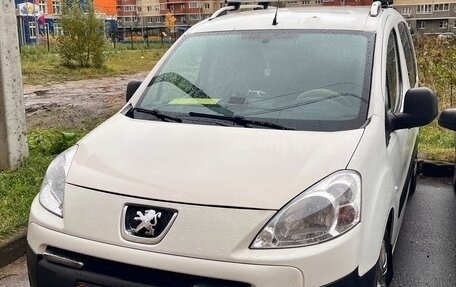 Peugeot Partner II рестайлинг 2, 2011 год, 1 000 000 рублей, 1 фотография
