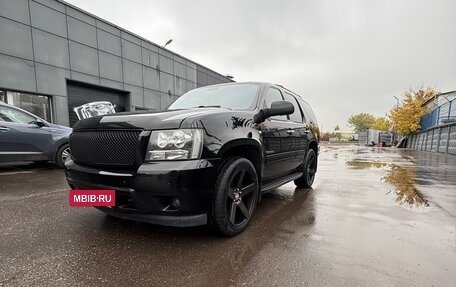 Chevrolet Tahoe III, 2011 год, 2 500 000 рублей, 2 фотография