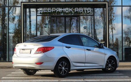 Hyundai Solaris II рестайлинг, 2012 год, 860 000 рублей, 3 фотография