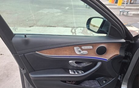 Mercedes-Benz E-Класс, 2020 год, 3 600 000 рублей, 9 фотография
