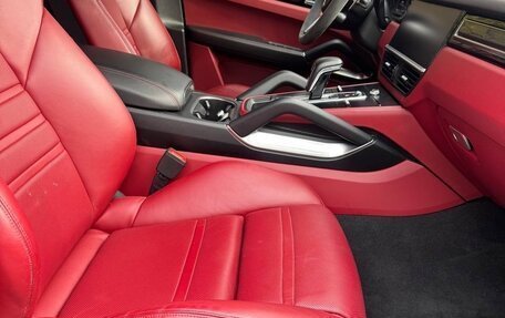 Porsche Cayenne III, 2019 год, 7 900 000 рублей, 14 фотография