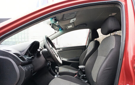 Hyundai Solaris II рестайлинг, 2013 год, 790 000 рублей, 20 фотография