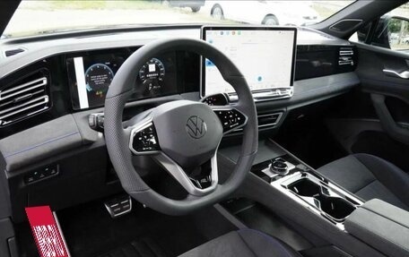 Volkswagen Tiguan, 2025 год, 4 850 000 рублей, 4 фотография