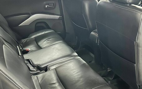 Mitsubishi Outlander III рестайлинг 3, 2009 год, 1 049 000 рублей, 11 фотография