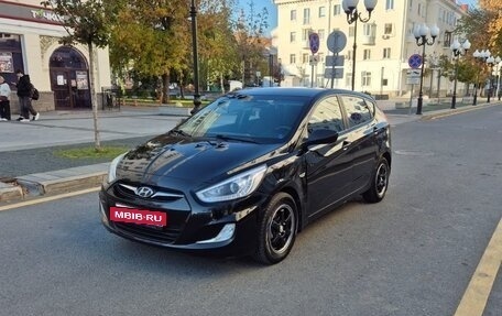 Hyundai Solaris II рестайлинг, 2013 год, 770 000 рублей, 3 фотография