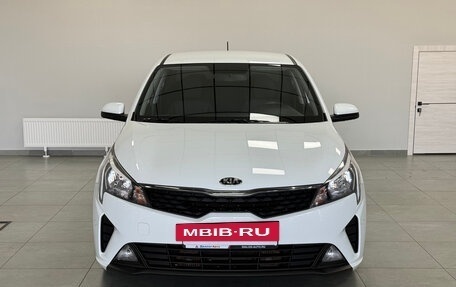KIA Rio IV, 2021 год, 1 640 000 рублей, 2 фотография