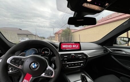 BMW 5 серия, 2018 год, 2 400 000 рублей, 12 фотография