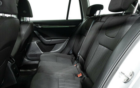 Skoda Octavia, 2017 год, 2 199 700 рублей, 10 фотография