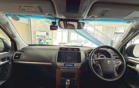 Toyota Land Cruiser Prado 150 рестайлинг 2, 2022 год, 5 600 000 рублей, 15 фотография