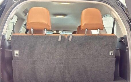 Toyota Land Cruiser Prado 150 рестайлинг 2, 2022 год, 5 600 000 рублей, 8 фотография