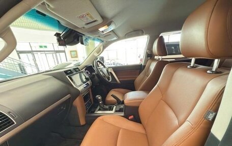 Toyota Land Cruiser Prado 150 рестайлинг 2, 2022 год, 5 600 000 рублей, 34 фотография