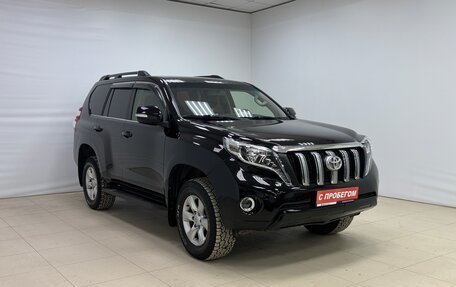 Toyota Land Cruiser Prado 150 рестайлинг 2, 2013 год, 2 675 000 рублей, 3 фотография