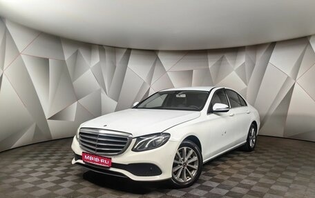 Mercedes-Benz E-Класс, 2019 год, 1 400 000 рублей, 1 фотография
