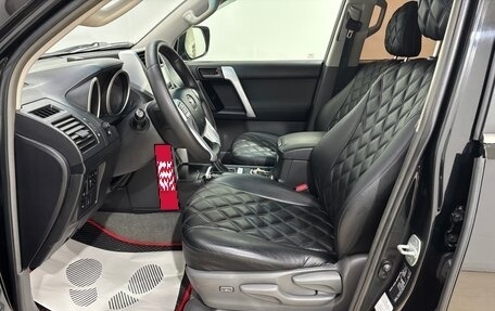 Toyota Land Cruiser Prado 150 рестайлинг 2, 2013 год, 2 675 000 рублей, 9 фотография