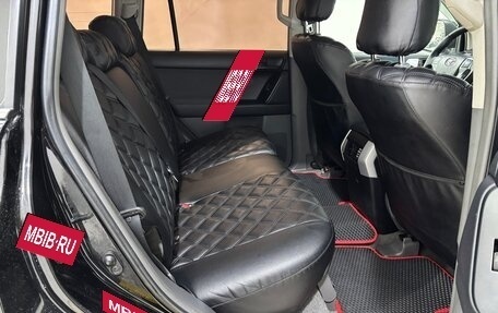 Toyota Land Cruiser Prado 150 рестайлинг 2, 2013 год, 2 675 000 рублей, 15 фотография