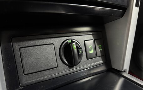 Toyota Land Cruiser Prado 150 рестайлинг 2, 2013 год, 2 675 000 рублей, 21 фотография