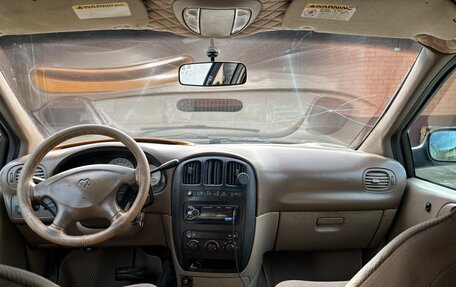 Dodge Caravan IV, 2001 год, 800 000 рублей, 7 фотография