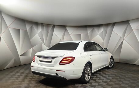 Mercedes-Benz E-Класс, 2019 год, 1 400 000 рублей, 2 фотография