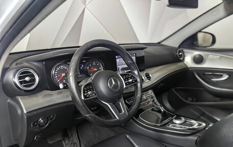 Mercedes-Benz E-Класс, 2019 год, 1 400 000 рублей, 9 фотография