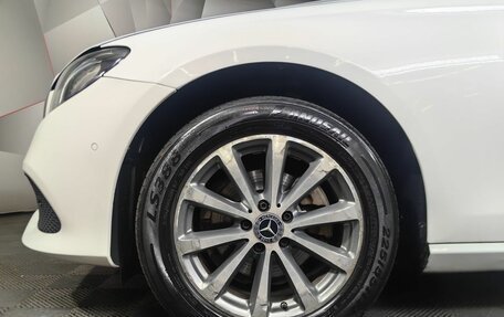 Mercedes-Benz E-Класс, 2019 год, 1 400 000 рублей, 11 фотография