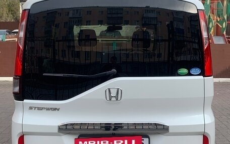 Honda Stepwgn IV, 2017 год, 1 700 000 рублей, 5 фотография