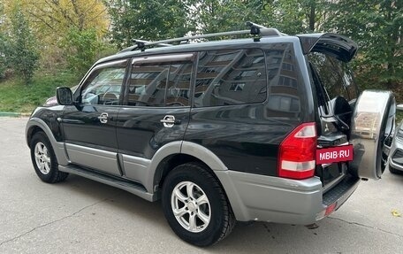 Mitsubishi Pajero III рестайлинг, 2004 год, 850 000 рублей, 4 фотография