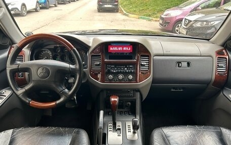 Mitsubishi Pajero III рестайлинг, 2004 год, 850 000 рублей, 13 фотография