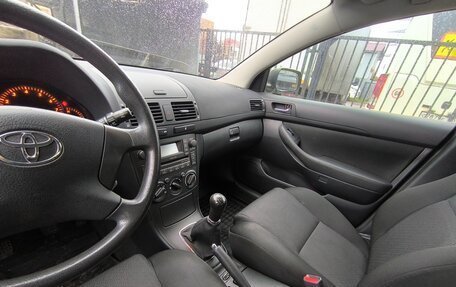 Toyota Avensis III рестайлинг, 2008 год, 1 250 000 рублей, 10 фотография