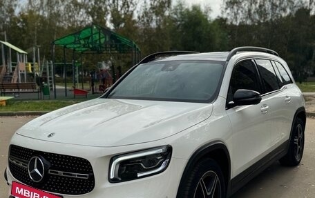 Mercedes-Benz GLB, 2020 год, 4 000 000 рублей, 3 фотография